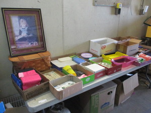 lot 73 image: Household Lot