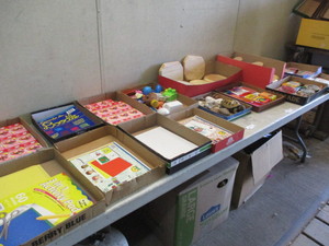 lot 80 image: Craft Supplies