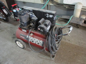 lot 105 image: Magna Force Compressor