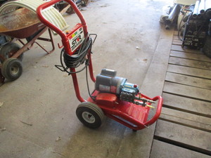 lot 113 image: Northern Tools Power Washer