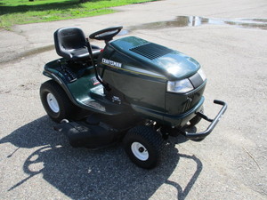 lot 109-1 image: Craftsman Riding Lawn Mower