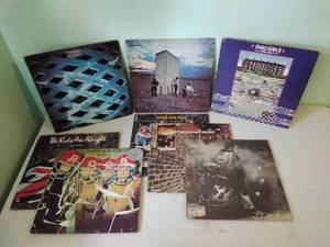 lot 6 image: 8 Records by The Who