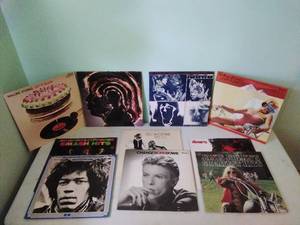lot 7 image: Lot of 10 Records
