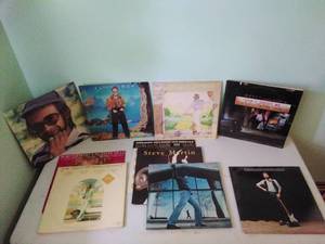 lot 8 image: Lot of 10 Records