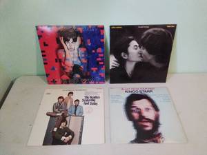 lot 14 image: 4 Beatles-Related Records