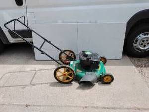 lot 62 image: Weed Eater 5.0 Lawnmower