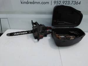 lot 69 image: Craftsman 16 Bar Chainsaw w Case
