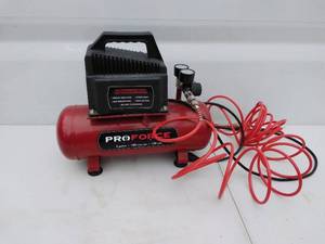 lot 74 image: Pro Force 2 Gallon Air Compressor