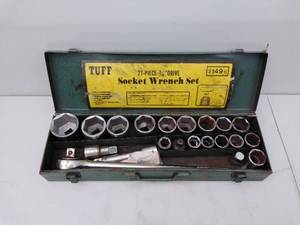 lot 76 image: Socket Wrench Set