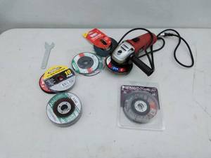 lot 128 image: Tool Shop 4 Angle Grinder