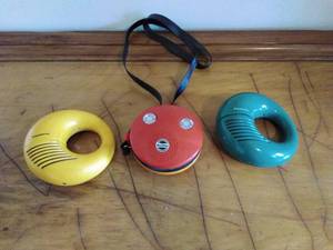 lot 178 image: Vintage Portable Radios