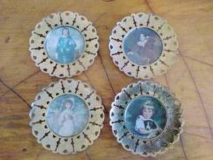 lot 179 image: 4 Decorative Wall Plaques