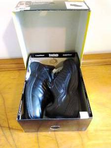 lot 184 image: Mens Shoe Size 13