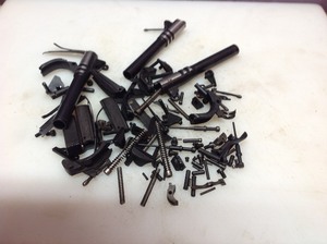 lot 4 image: Llama 45 Auto Parts