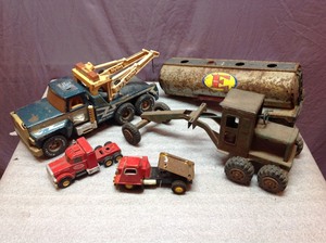 lot 54 image: Toys
