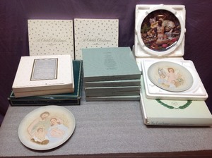 lot 80 image: Collector Plates
