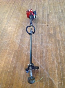 lot 120 image: Murray Lawn Trimmer