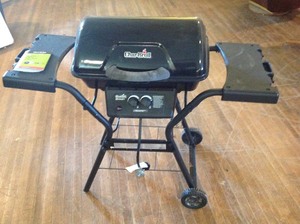 lot 122 image: Char-Broil Propane Grill