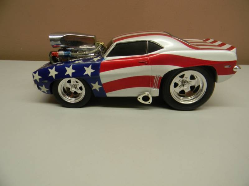 MUSCLE MACHINES 69 CAMARO Z-28 - RED, WHITE, BLUE STARS & STRIPES