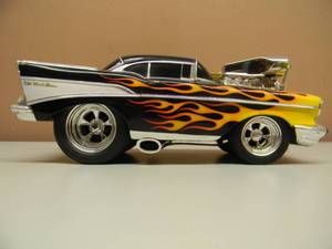 lot 21 image: MUSCLE MACHINES 1957 CHEVY BEL AIR FLAMESBLACK - 118 SCALE - NICE - SEE PICTURES