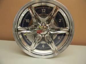 lot 26 image: 1955 Ford Thunderbird Red Hardtop SS 7714 124 Scale & PLASTIC CHROME RIMBRAKE CLOCK - SEE PICTURES