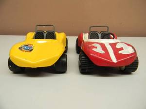 lot 34 image: VINTAGE YELLOW 1970s TONKA FUN BUGGY WITH STICKER & RED PAINTED FUN BUGGY - SEE PICTURES