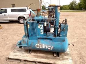 lot 13 image: Quincy 25 HP Air Compressor, 240 Vo...