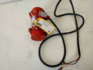 lot 48 image: Vibco Model 2P-100 Industrial Vibra...