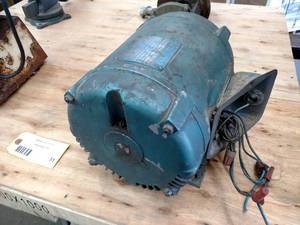 lot 51 image: Gould 5 hp Electric Motor, 1 18 S...