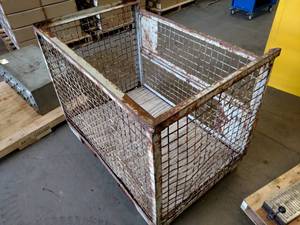 lot 52 image: Wire Basket, 48x32x37...