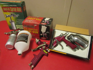 lot 926 image: CENTRAL PNEUMATIC SPRAY GUNS, TOUCH-UP, 20 OZ. GRAVITY FEED, AND ADJUSTABLE MINI DETAIL