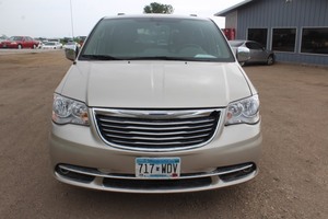 2012 Chrysler Town & Country Touring L - 2 Owners -