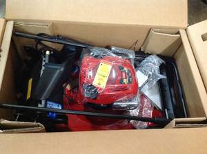 lot 6 image: TORO Recycler 22 in. Variable Speed Electric Start Self Propelled Gas Walk-Behind Mower with Briggs and Stratton Engine (NOT USED)