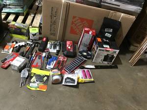lot 33 image: MIXED LOT OF ASSORTED HUSKY, RYOBI , MAKITA TOOLS SEE PICS