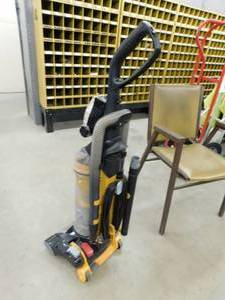 lot 27 image: Eureka Bagless Air Speed Vacuum Cleaner with Attachments