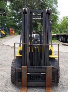 lot 7 image: 1999 Cat GLP40 Forklift