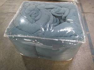 Plush 4-Piece Blue Jean Solid King Sheet Set, 50394L-K-BLUJEAN, NEW.