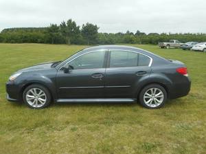 2013 Subaru Legacy Premium AWD