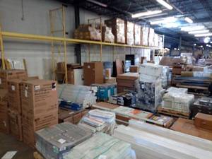lot 23 image: Jeffrey Court Fresh White 4 in. x 12 in. Glossy Ceramic Wall Tile (413.2 SQFT)