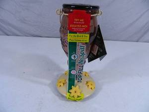 New Top Fill No Spill Hummingbird Feeder
