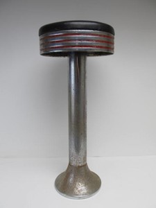 lot 58 image: Vintage Deco DURO CHROME Swivel Stool 
