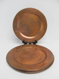 lot 99 image: Set of 7 Large Vintage Solid Hand Hammered Copper Dinner Plates