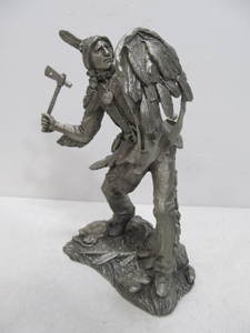 lot 109 image: Large Fine Pewter COMANCHE WARRIOR Franklin Mint Sculpture by Jim Porter