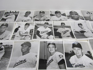lot 164 image: Original 1965 MN TWINS Baseball Team Photographs