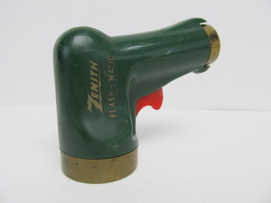lot 175 image: Vintage 1955 Zenith FLASH-MATIC - First TV Remote Control