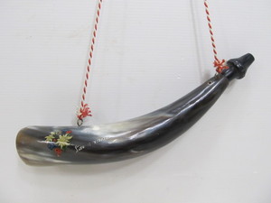 lot 280 image: Carved Buffalo Horn Instrument