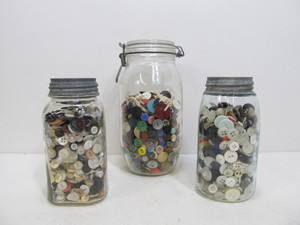 lot 284 image: 3 Old Mason Jars Filled wVintage Buttons