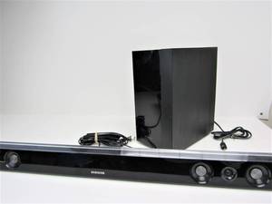 lot 253 image: Working SAMSUNG Model HW-C450 Sound Bar, Sub & Remote