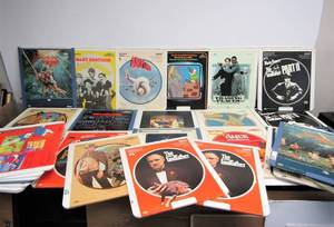 lot 261 image: Large Lot of Vintage RCA etc VIDEO DISC Movies