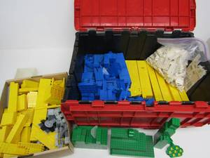 lot 263 image: LARGE Lot of LEGO Building Pieces - Organized by Color